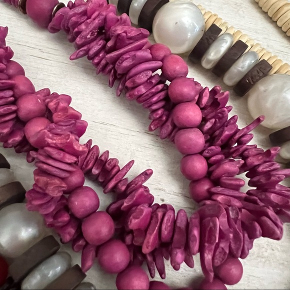 Colorful Wooden Safari Ethnic Bohemian Vintage Necklace Assortment - Picture 5 of 11